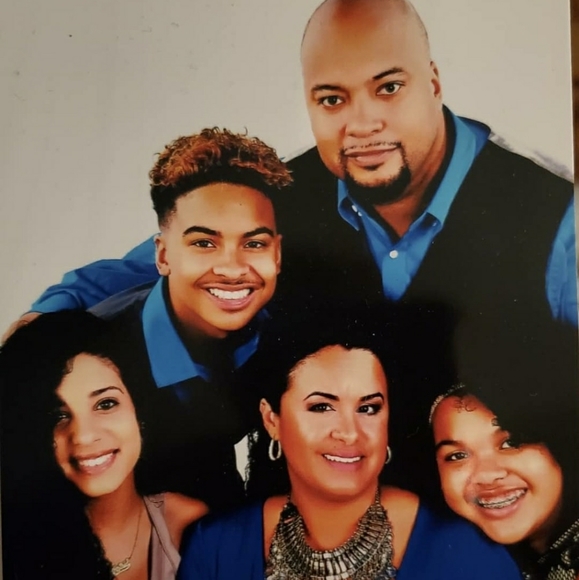 WELCOME to my closet! - Picture 15 of 16